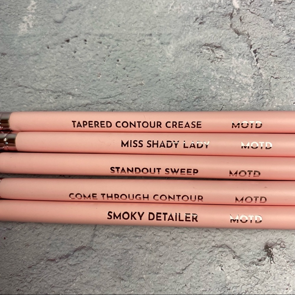 🌟 2 Day Sale🌟 MOTD Cosmetics, A Blush Blending Essential Eye Brush Set Of 5 - Picture 9 of 12